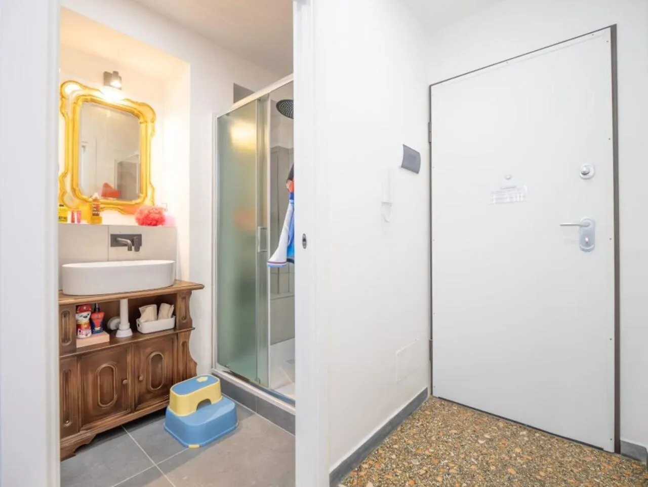 Babyaccommodation Family City I Pietra Ligure Italy
